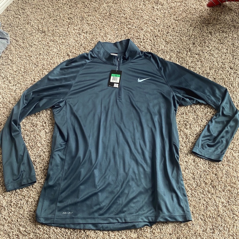 Nike dry fit pullover